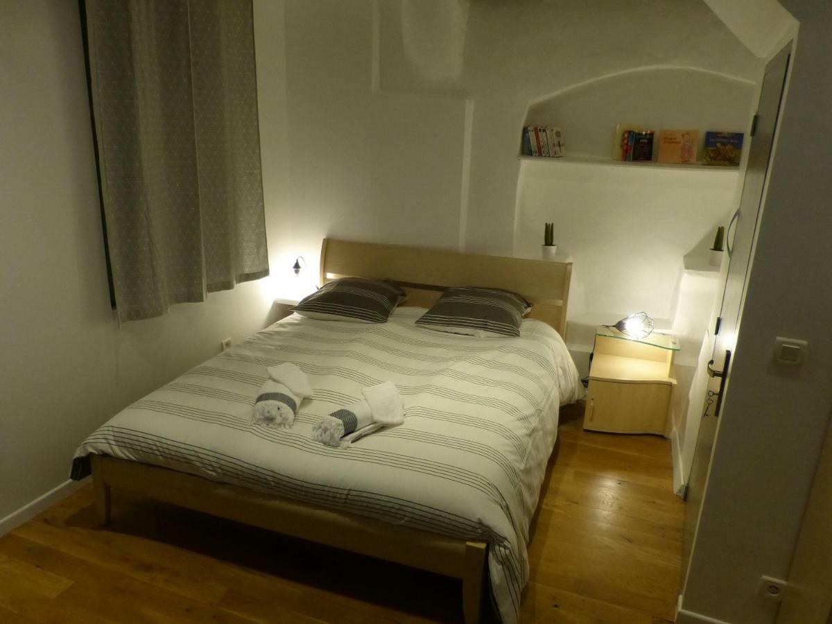 Le Zola Apartment